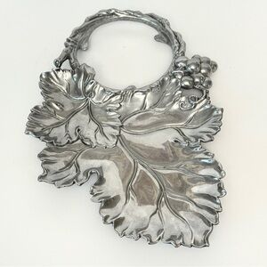 Arthur Court Cast Aluminum Grape Leaves Cheese Crackers Tray 2006